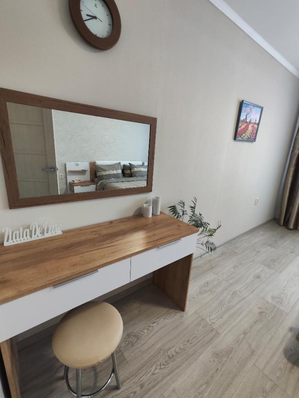 Zlata De Luxe Ivano-Frankivsk Exterior foto