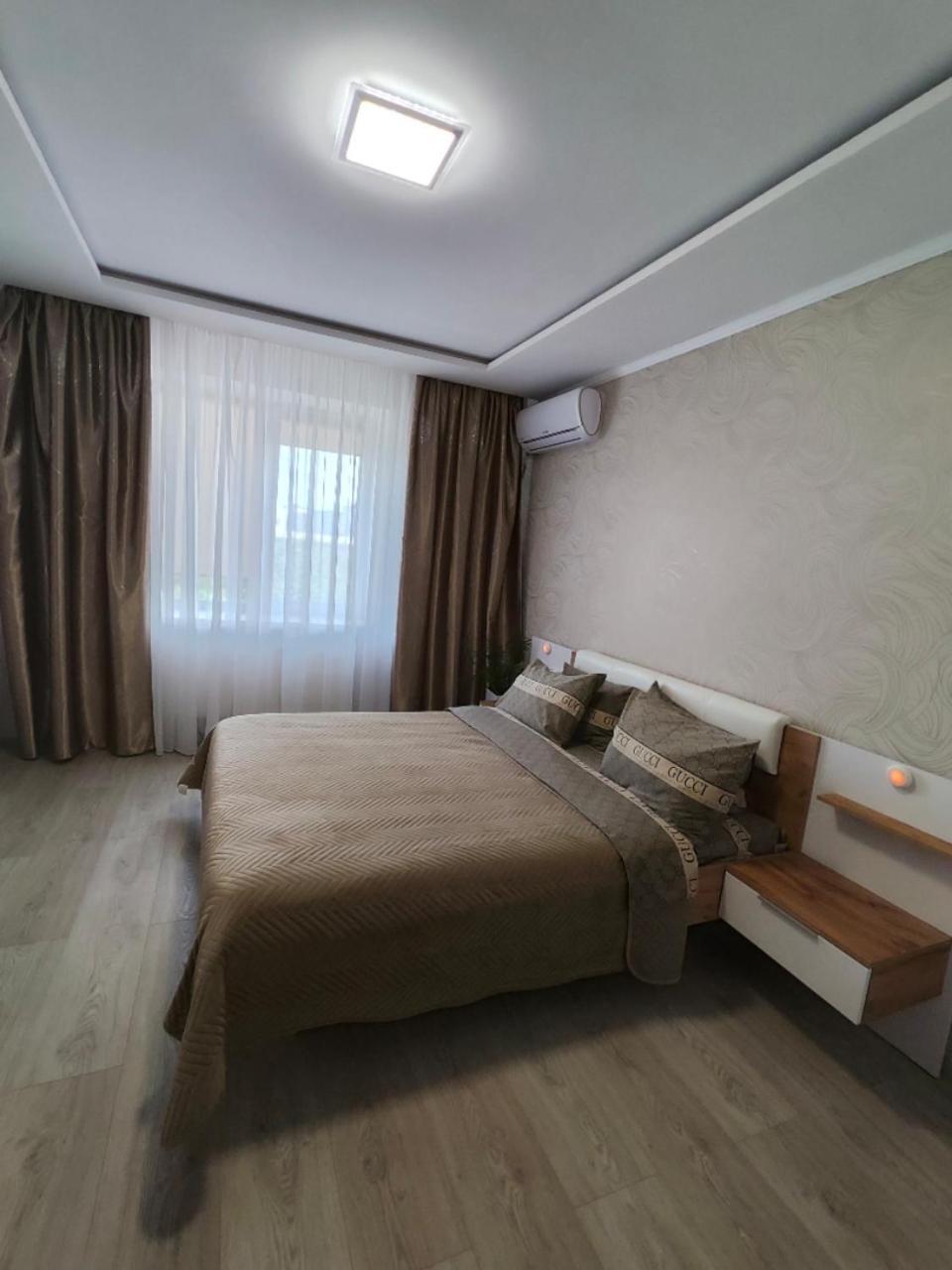 Zlata De Luxe Ivano-Frankivsk Exterior foto